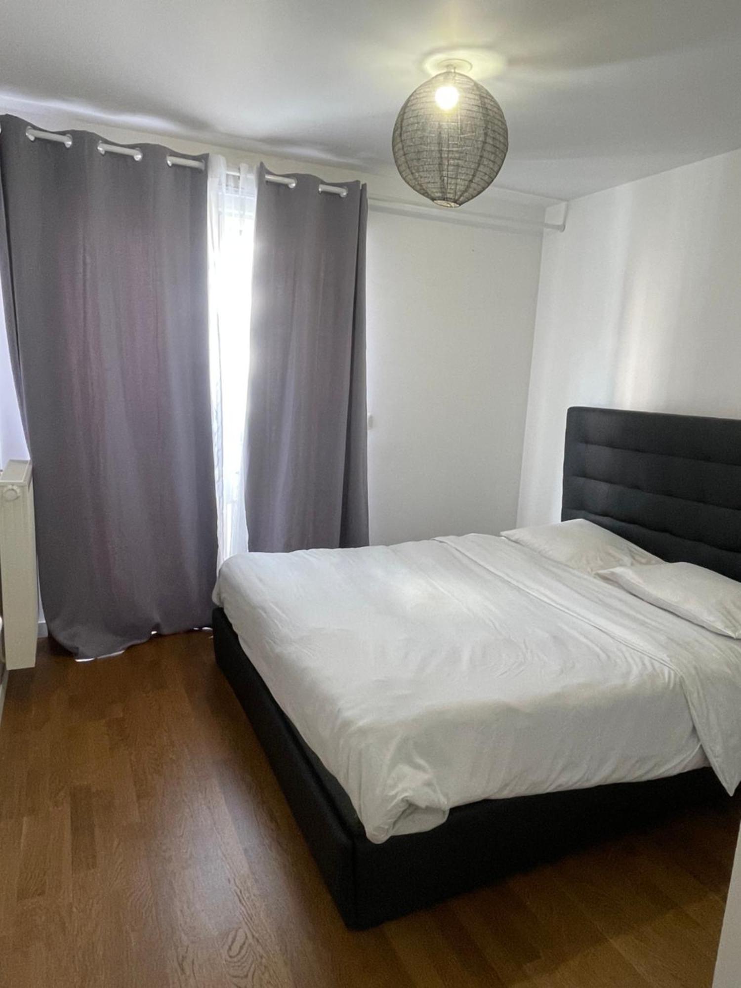 Sweet Escape Paris Centre - 3 Bds- Terrasse - Stade De France - Montmartre Saint-Ouen  Luaran gambar