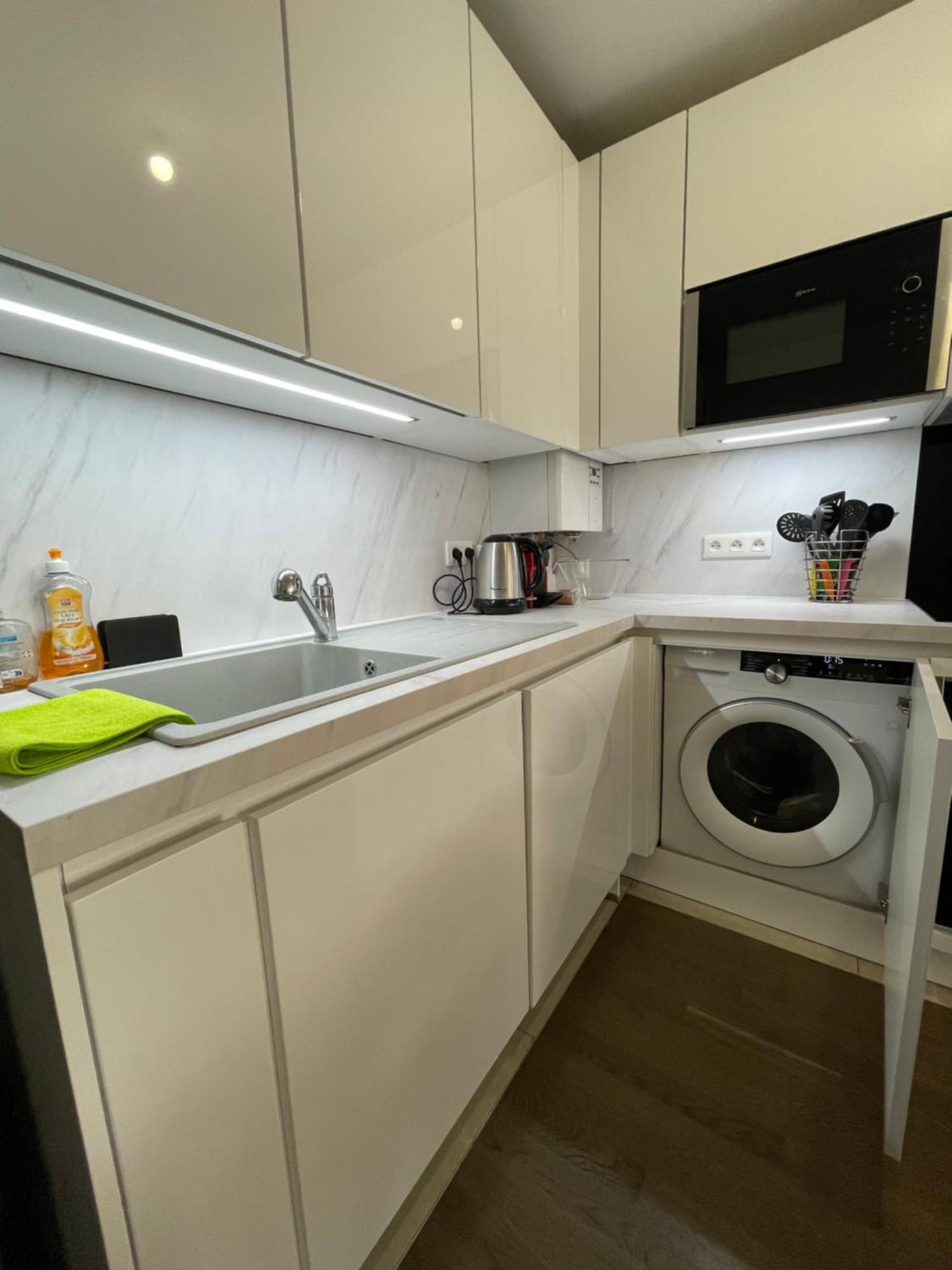 Sweet Escape Paris Centre - 3 Bds- Terrasse - Stade De France - Montmartre Saint-Ouen  Luaran gambar
